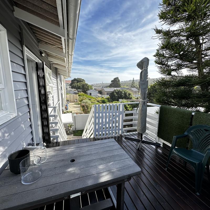 5 Bedroom Property for Sale in Reebok Western Cape